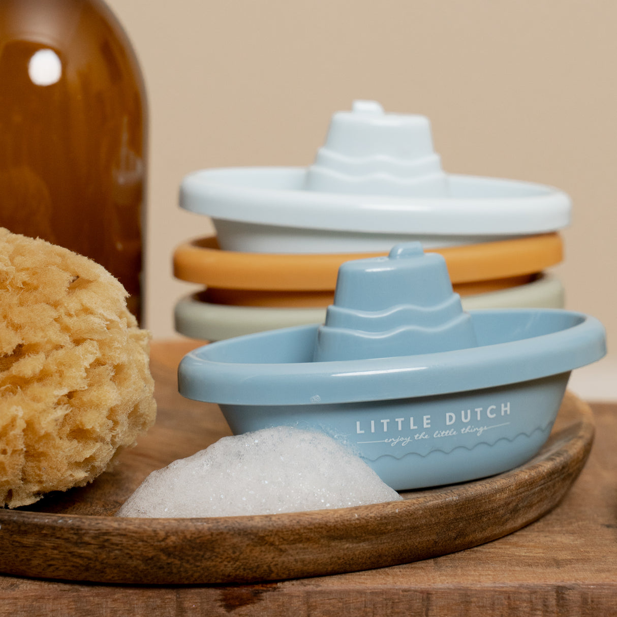 Wasserspielboote Blau