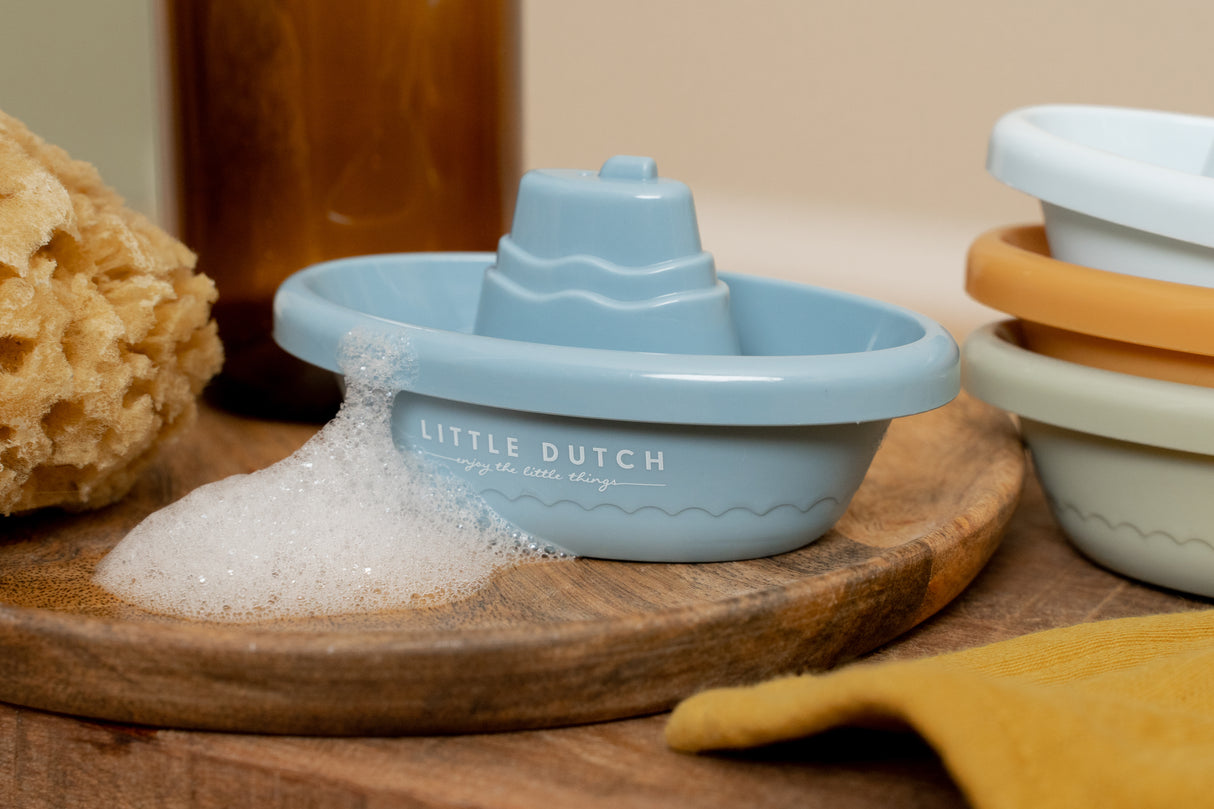 Wasserspielboote Blau