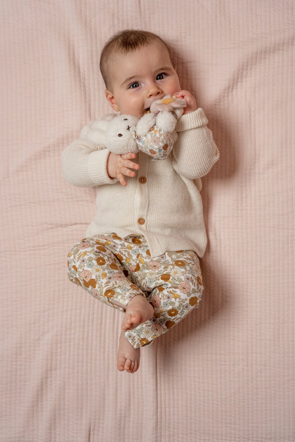 Vintage Little Flowers Ringrassel